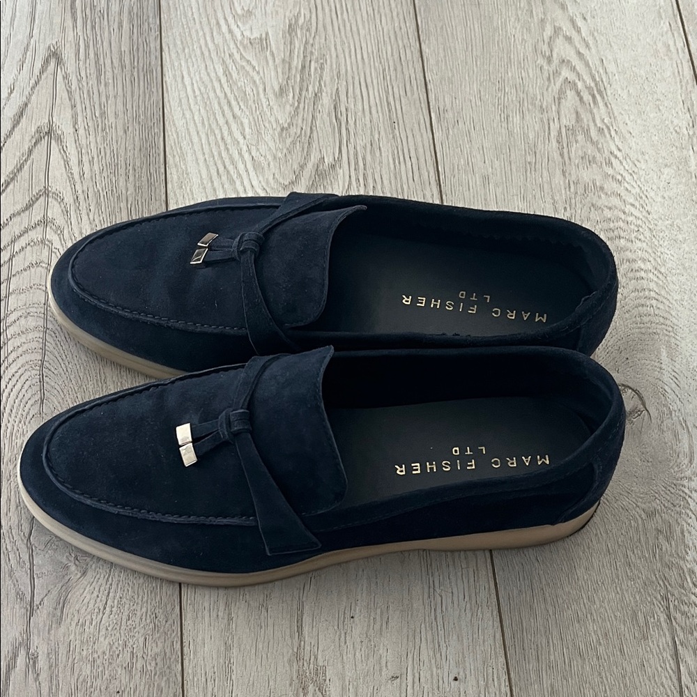 Marc Fisher Women's Navy Loafers! Super cute, stylish and very comfortable